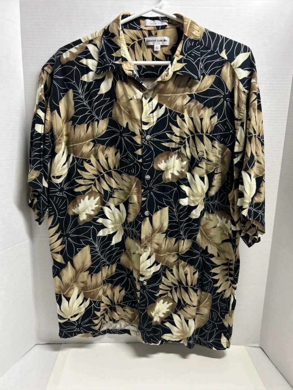 Vintage Pierre Cardin Hawaiian Shirt Mens Large Floral Button Up Vacation Rayon